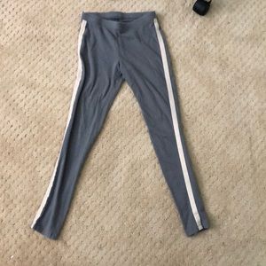 Cat and jack pants with gold stripes